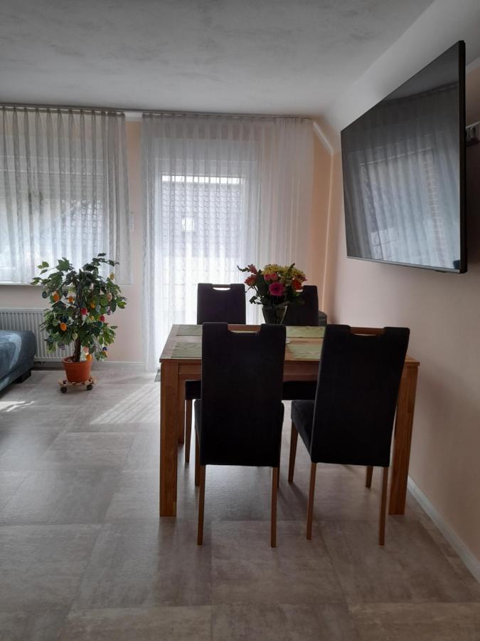 Ferienwohnung Pham Hage Екстер'єр фото