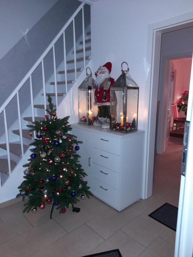Ferienwohnung Pham Hage Екстер'єр фото